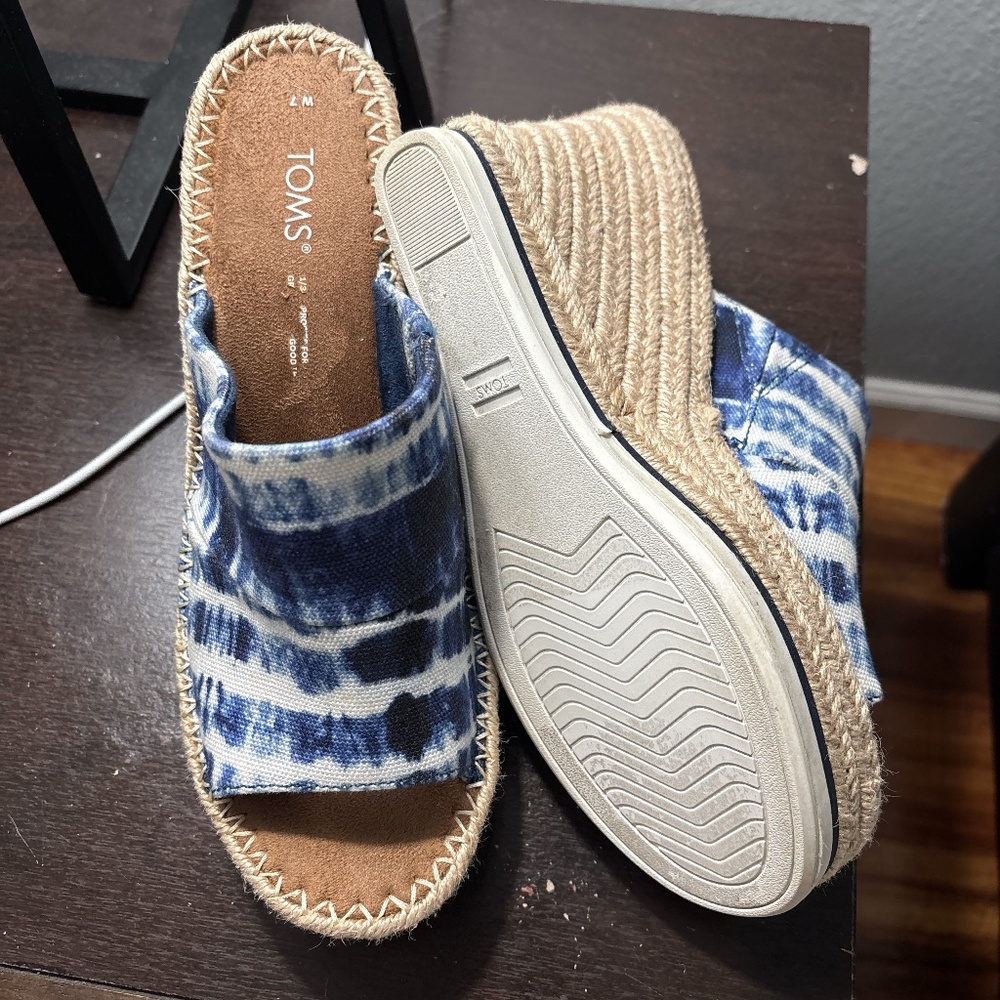 Monica Wedge Heel